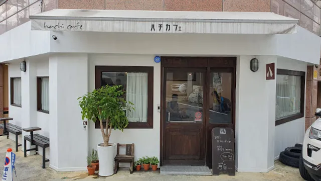 hachi cafe