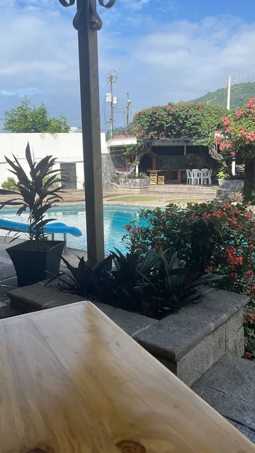 Residencia Universitaria Ceibos Home