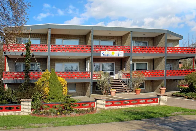 Familien- und Aparthotel Strandhof Tossens