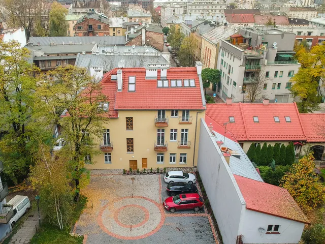 1898 Parkside Boutique Residence