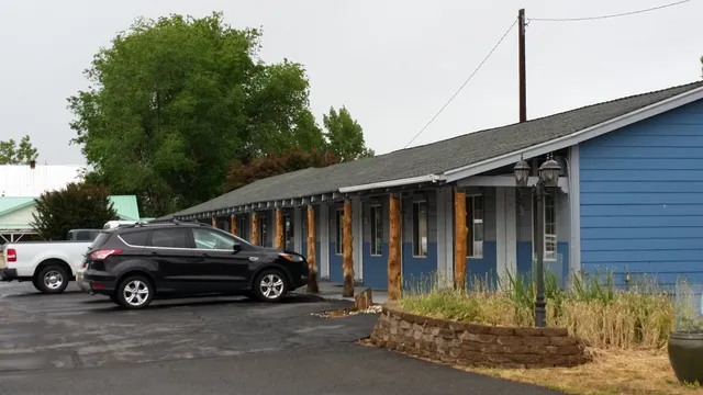 Hacienda Motel