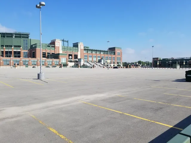 Lambeau Lot 3