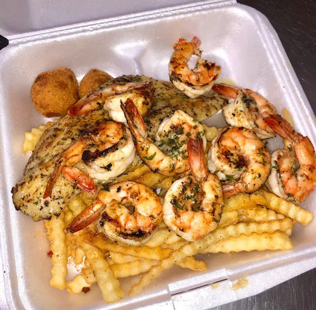 Kajun Seafood, wings & Daiquiris