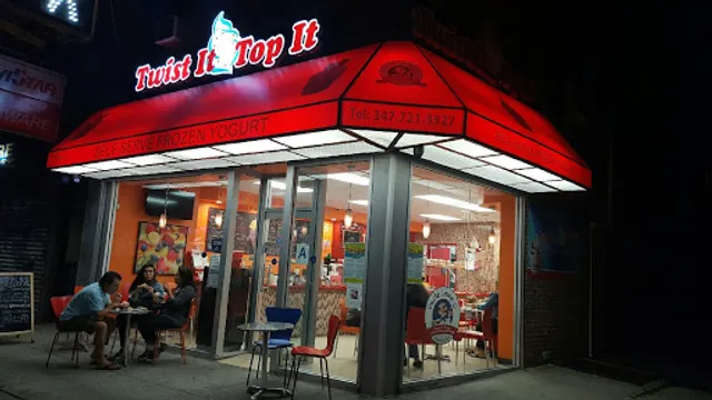 Twist It Top It Frozen Yogurt & Cafe