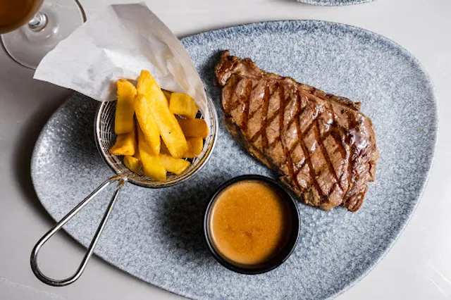 Signature Grillhouse