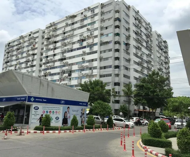 คุณแดน ห้องพักคอนโดเมืองทองธานี