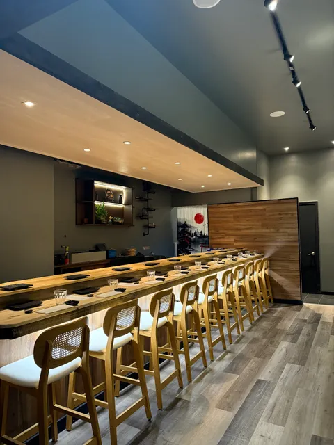 LUYA Omakase & Wine Bar