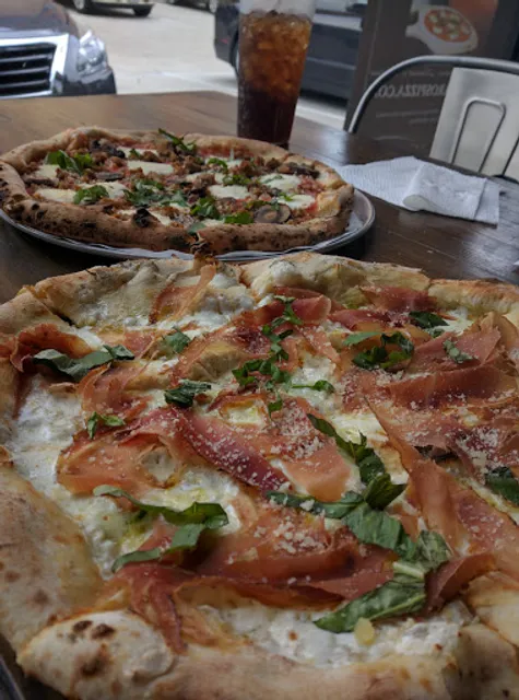 Pizaro's Pizza Napoletana