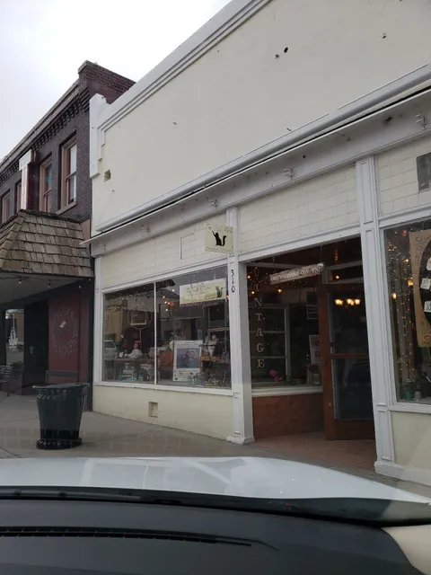 The Cat's Meow antiques & collectibles