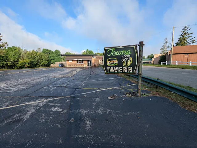 Towne Tavern