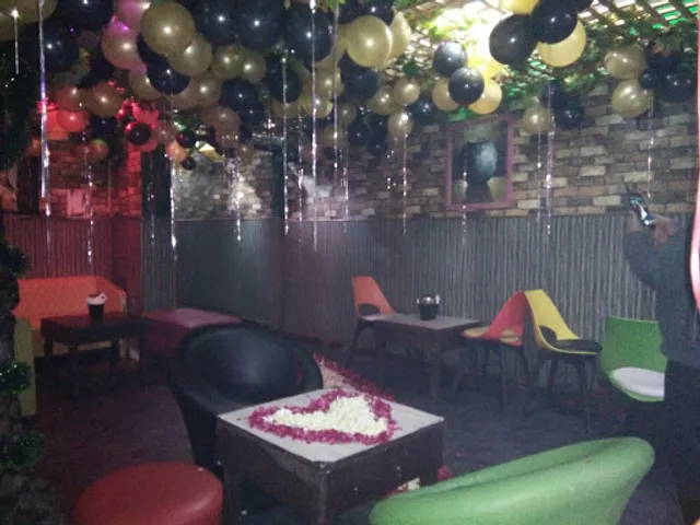 The Hide Out Cafe & Lounge