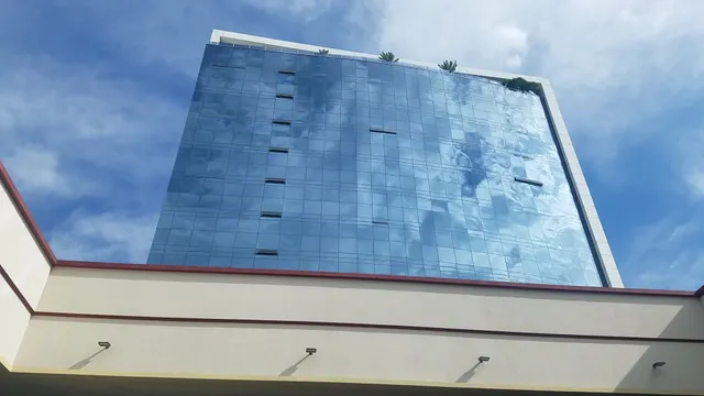 Jardín Plaza Shopping Mall