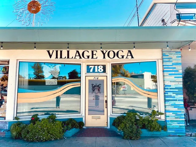 Village Yoga Santa Cruz