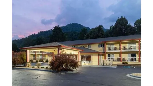 Ramada by Wyndham Maggie Valley