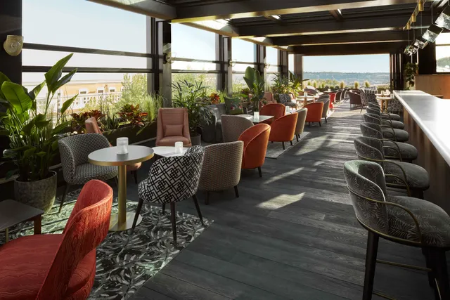 Charlie’s Rooftop Bar