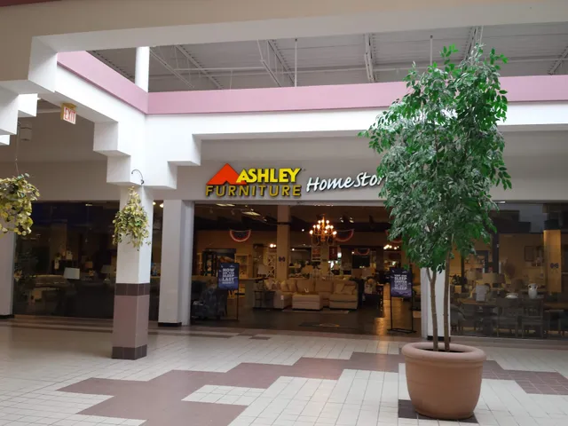 The Shops At Ledgewood Commons