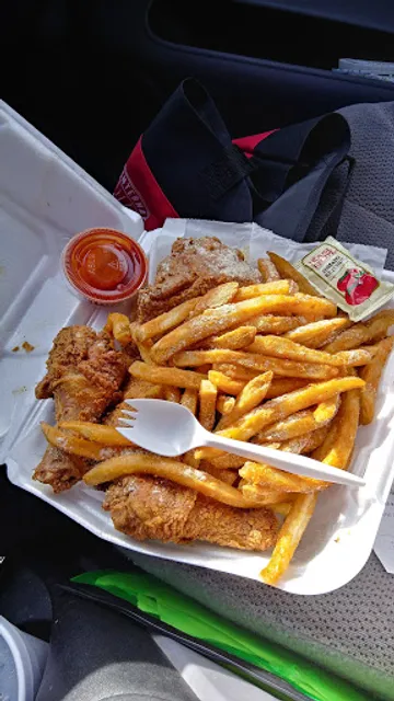 J'S Fish And Chicken