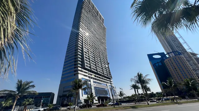 شقق بإطلالة بحرية في برج داماك جدة