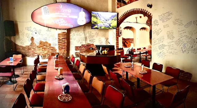 LA BOHEMIA DE MANRIQUE