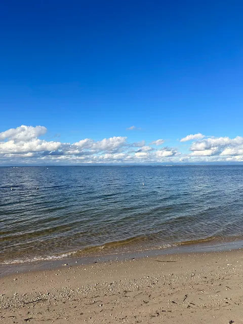 Centre Island Beach Field