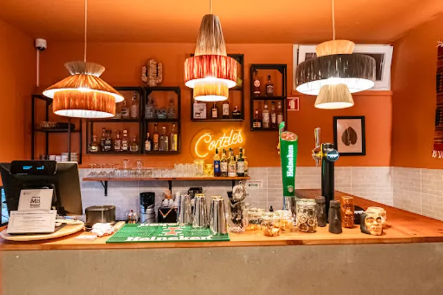 Hoja Santa - cocina y coctelería mexicana