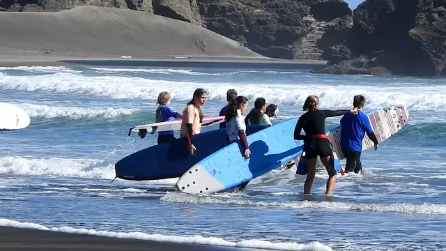 Piha Surf School