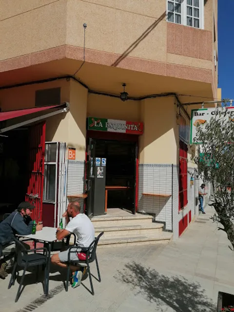 La Esquinita