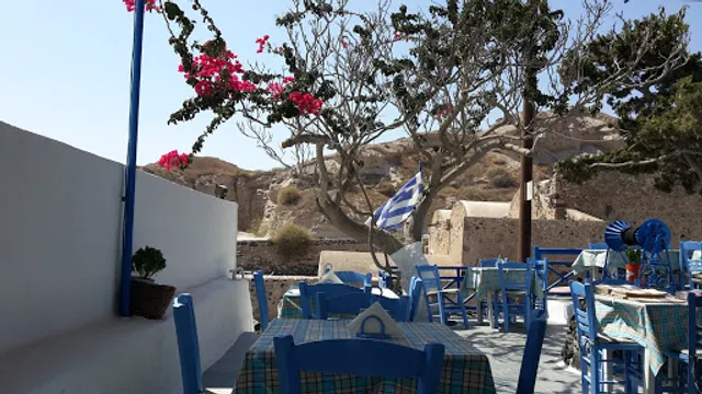 Suzi’s Family Tavern