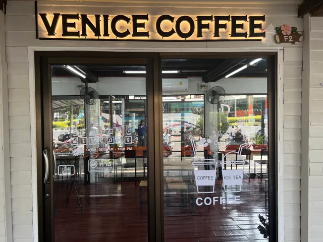 Venice cafe