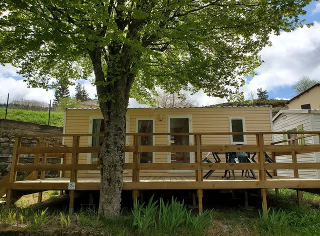 Camping Hôtel Les Airelles Montagne Ardéchoise