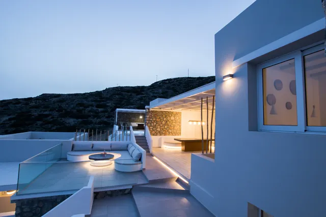 Theros luxury villas