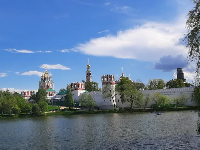 Park Novodevich'i Prudy