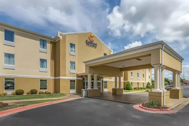 Comfort Inn & Suites Bryant - Benton