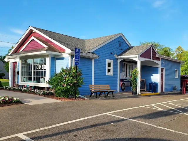 Tall Man’s Homemade Ice Cream