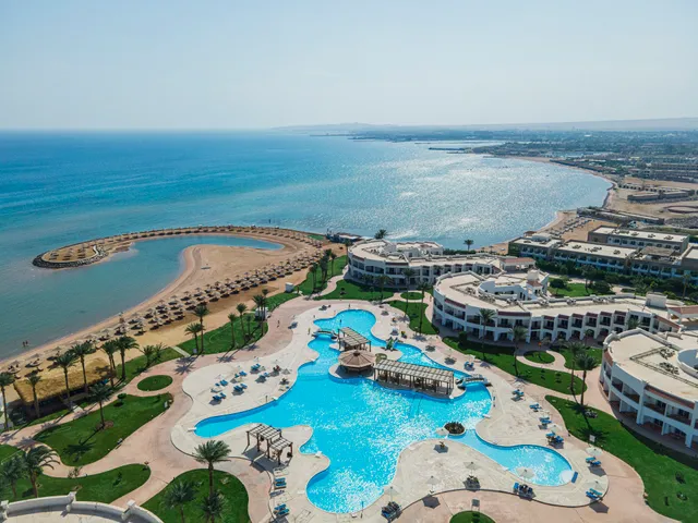 SUNRISE Alma Bay Resort