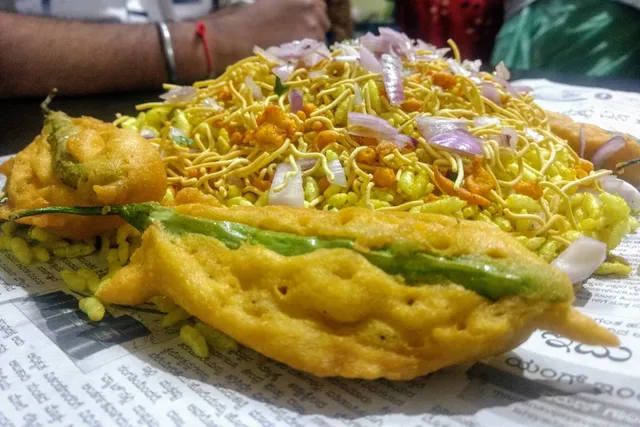 Shri Guru Kottureshwara Mirchi-Mandakki