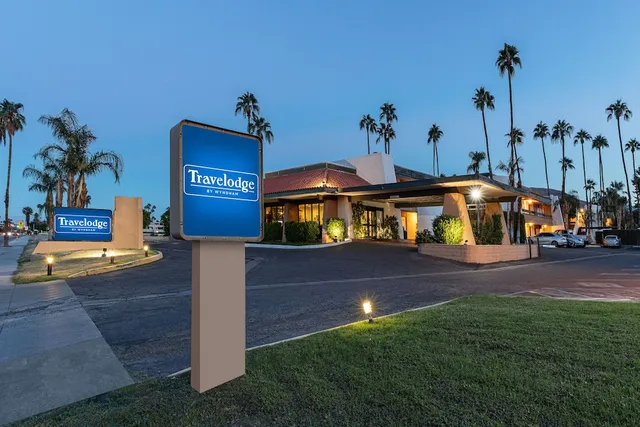 Travelodge by Wyndham Palm Springs