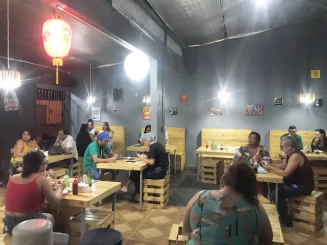 Jonas Brother Sushi Yakissoba Sandubas