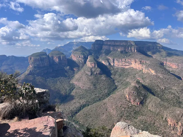 Three Rondavels View Point