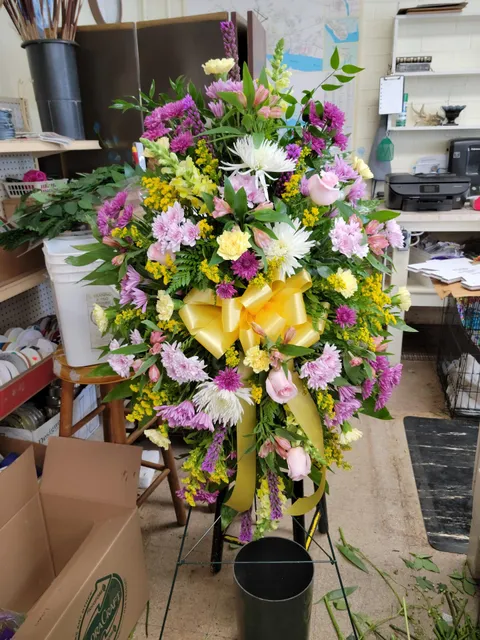 Linda's Flowers & Gifts