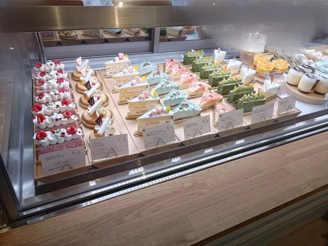 パティスリー HINNA（ヒンナ）