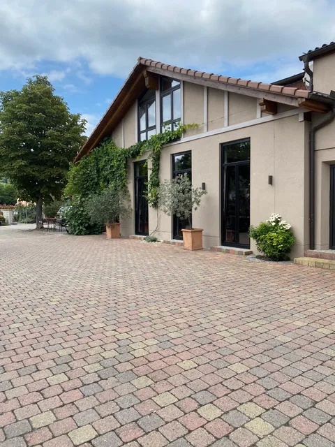 Weingut & Landhotel Lucashof