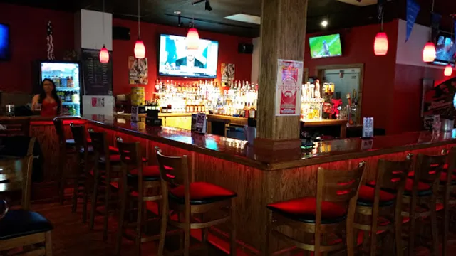 Sidelines Bar & Grill