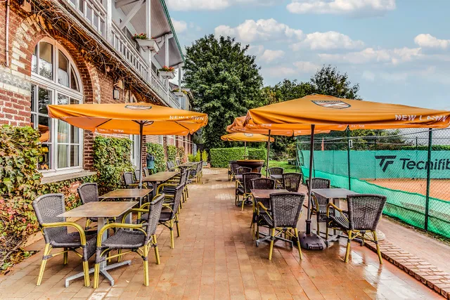 Le 1895 - Club House Du New Lawn