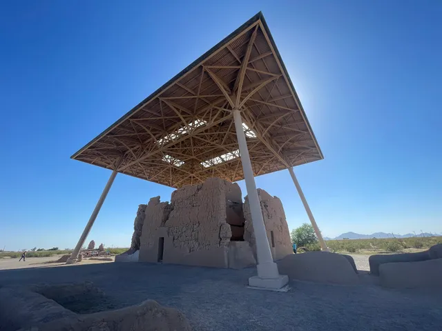 Sivan Vahkih (Casa Grande)