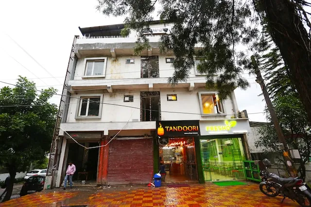 Capital O Hotel Rosewood Inn