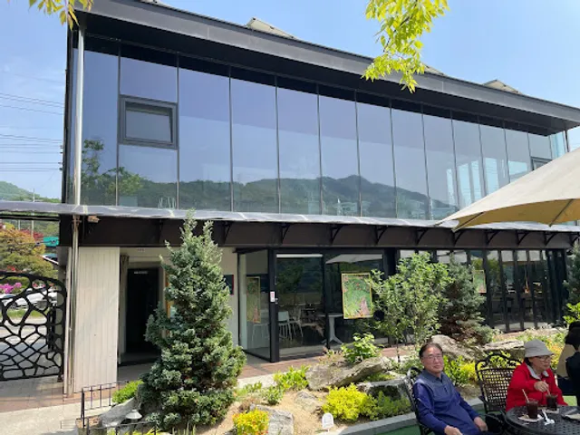 A Twosome Place Seojong Riverside