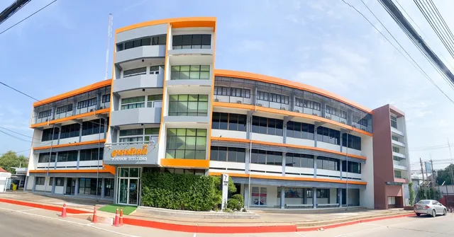 โรงแรมต้นน้ำ Tonnam Hotel