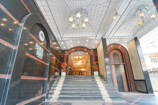 FabHotel Seven Olives