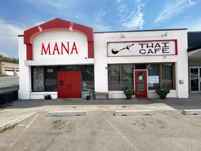 Mana Thai Cafe